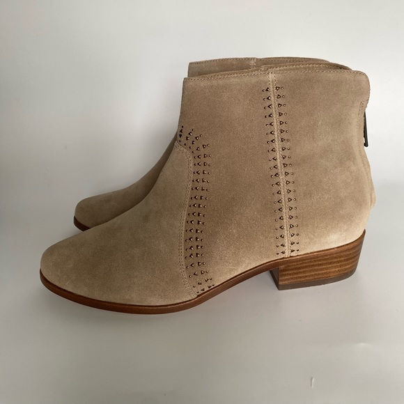 Joie Tan suede booties NWT - Picture 4 of 6